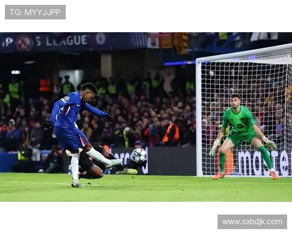 远射破门,亚马尔斩获欧冠生涯处子球 远射破门,亚马尔斩获欧冠生涯处子球